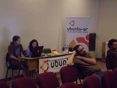 whyfloss_ubuntu-ar_stall.jpg